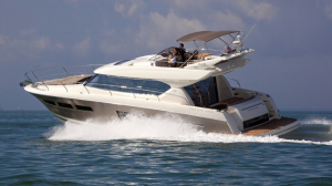 Read more about the article Renta de Yates en Vallarta: Disfruta del Paraíso desde el Mar